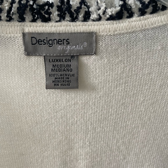 Sweater - Picture 2 of 4